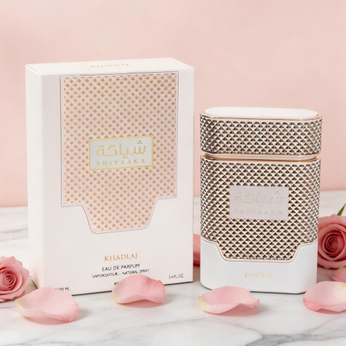 freepik__the-reference-image-is-a-perfume-bottle-apply-this__36724